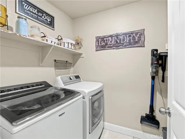 391 Rosewood, Sanger, California 93657