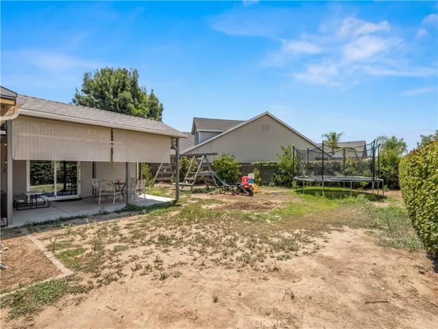 391 Rosewood, Sanger, California 93657