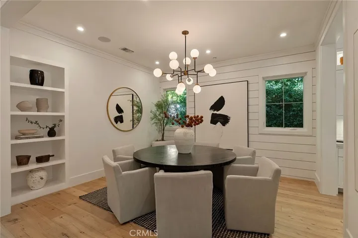 16130 Otsego Street, Encino, California 91436