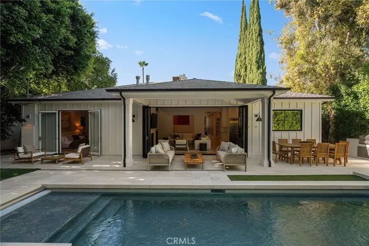 16130 Otsego Street, Encino, California 91436