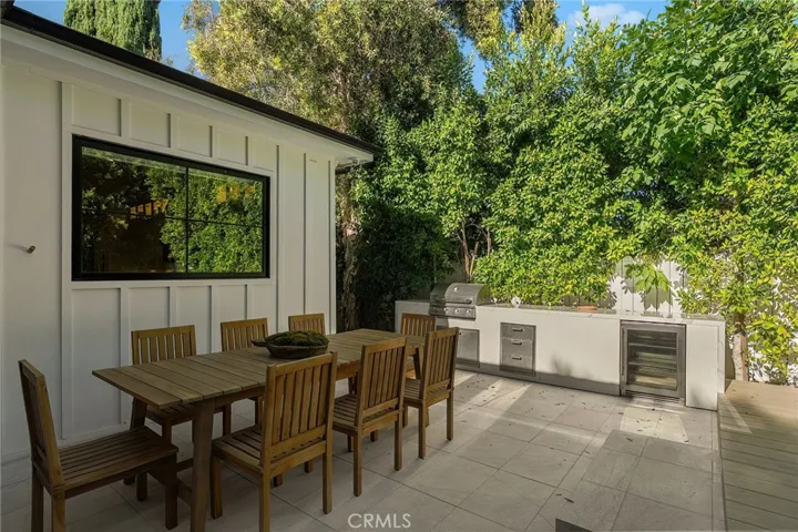 16130 Otsego Street, Encino, California 91436