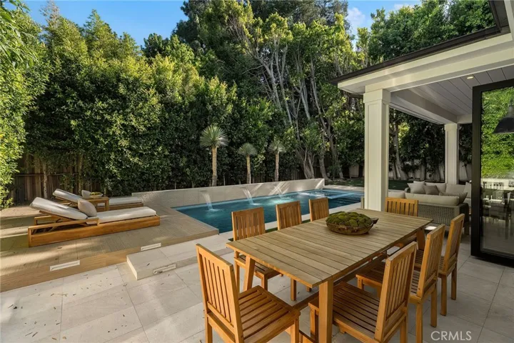 16130 Otsego Street, Encino, California 91436