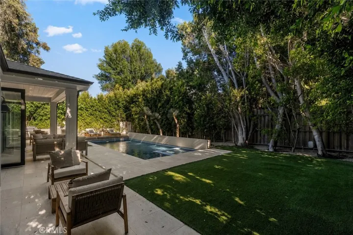 16130 Otsego Street, Encino, California 91436
