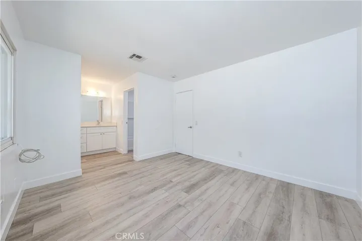 1650 S Campus Avenue 17, Ontario, California 91761
