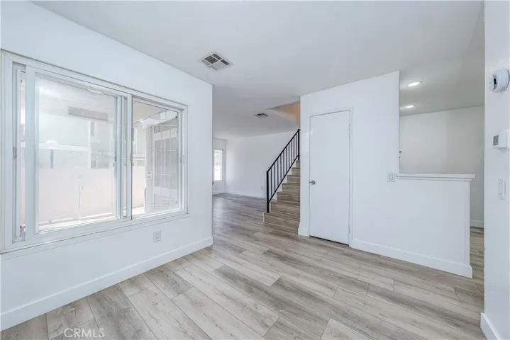 1650 S Campus Avenue 17, Ontario, California 91761