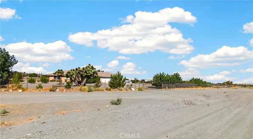 10624 Nugget, Phelan, California 92371