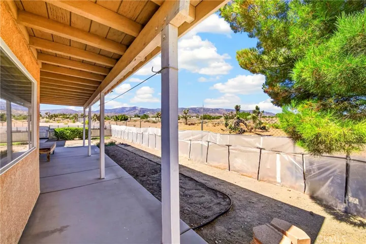 10624 Nugget, Phelan, California 92371