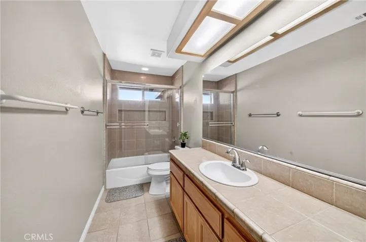 10624 Nugget, Phelan, California 92371