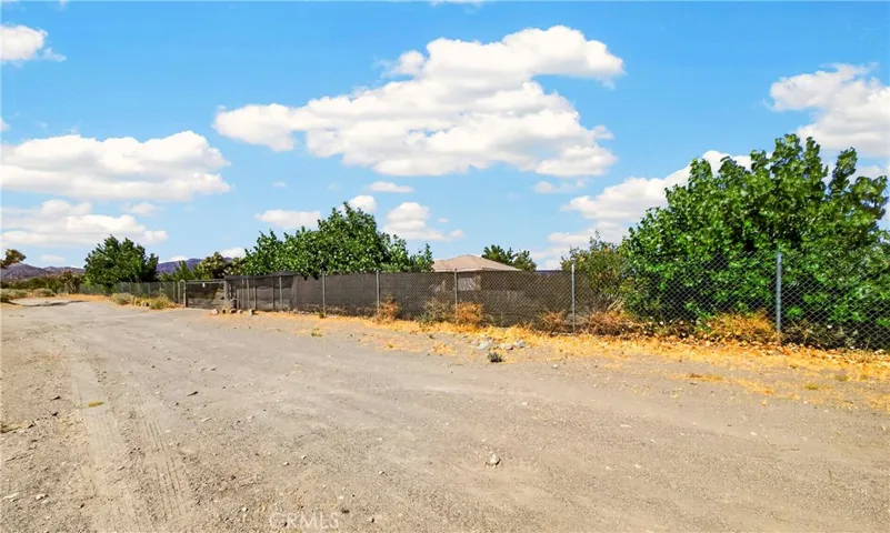 10624 Nugget, Phelan, California 92371