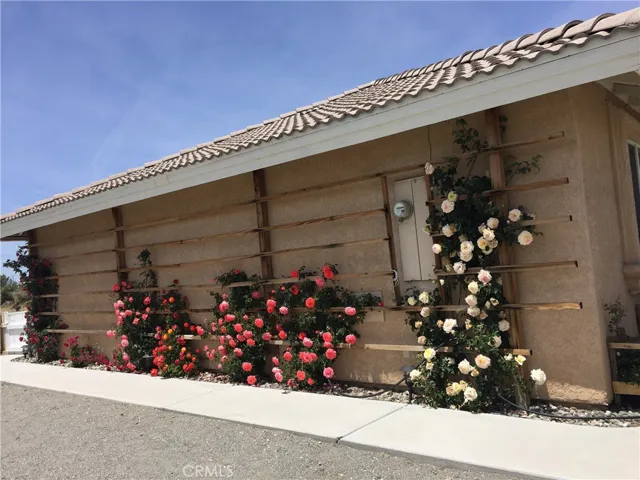 10624 Nugget, Phelan, California 92371