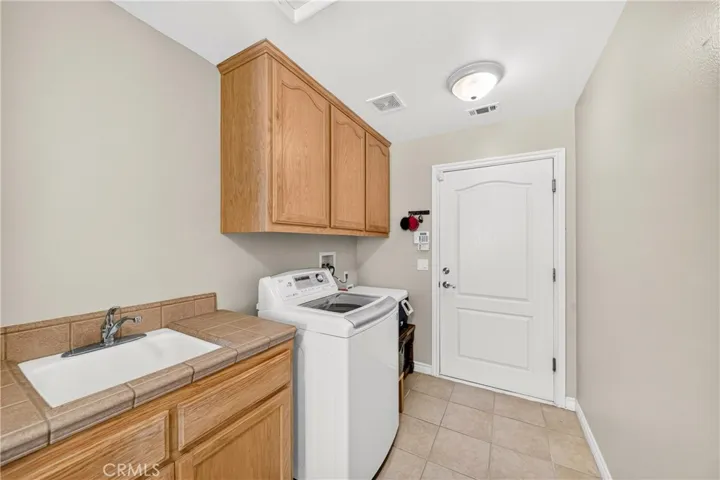 10624 Nugget, Phelan, California 92371