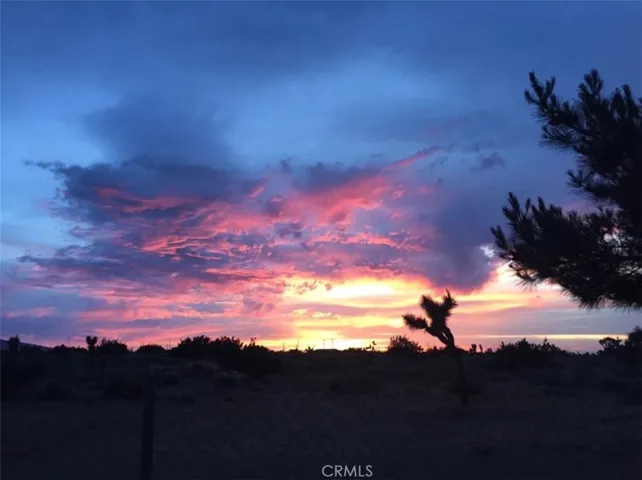 10624 Nugget, Phelan, California 92371