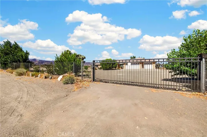 10624 Nugget, Phelan, California 92371