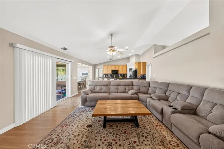 10624 Nugget, Phelan, California 92371
