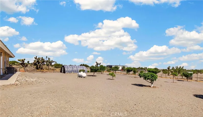 10624 Nugget, Phelan, California 92371