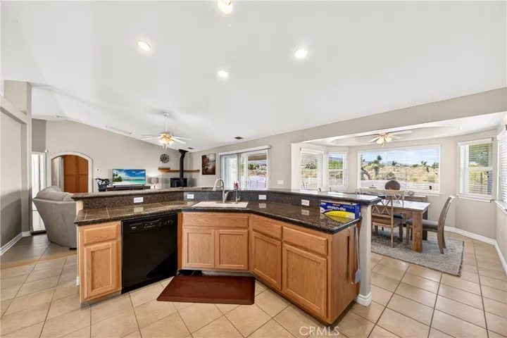 10624 Nugget, Phelan, California 92371