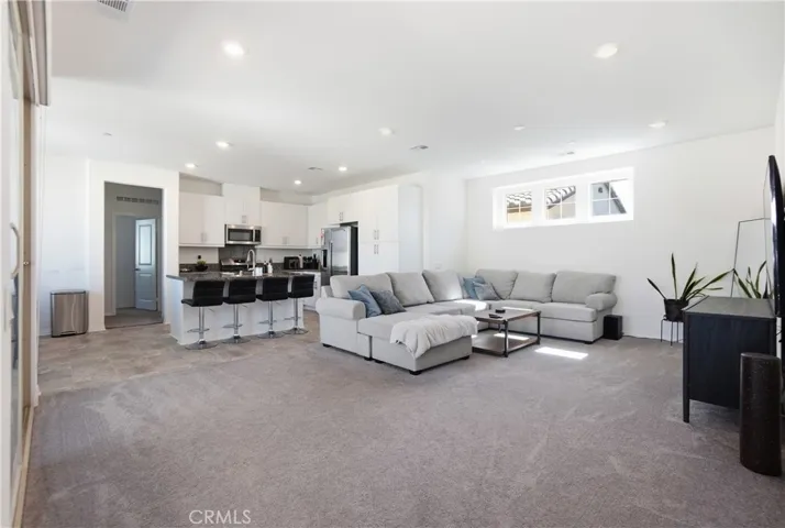 Detached condo/ Living Room