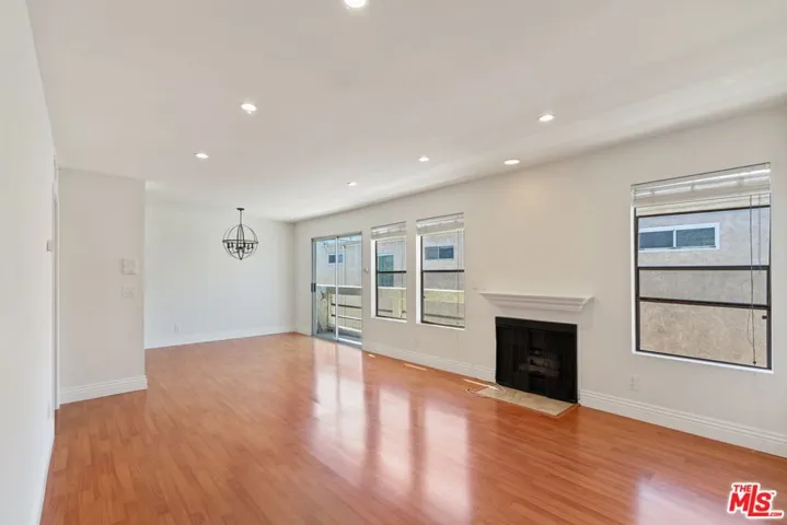 4238 Whitsett Avenue 201, Studio City, California 91604