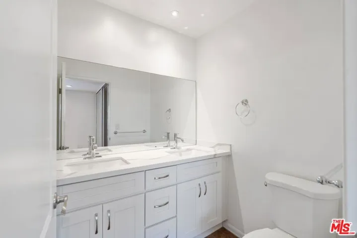 4238 Whitsett Avenue 201, Studio City, California 91604