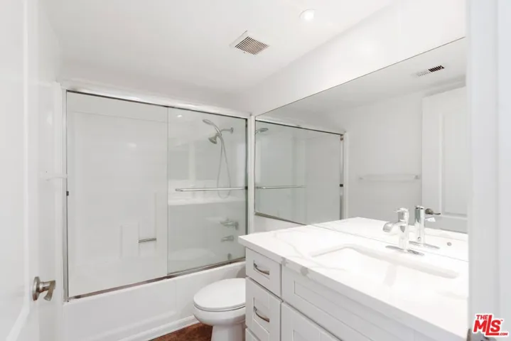 4238 Whitsett Avenue 201, Studio City, California 91604
