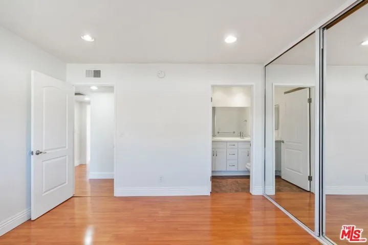 4238 Whitsett Avenue 201, Studio City, California 91604