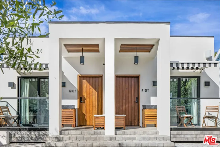 1205 N Genesee Avenue, West Hollywood, California 90046
