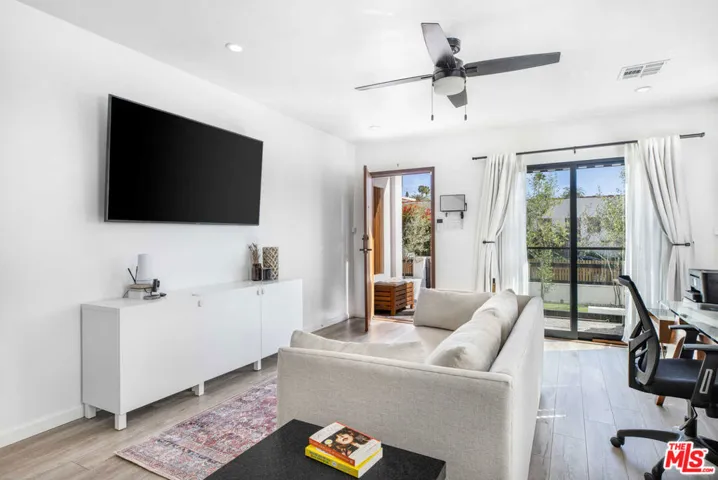 1205 N Genesee Avenue, West Hollywood, California 90046