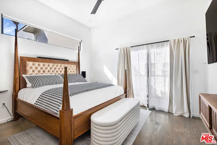1205 N Genesee Avenue, West Hollywood, California 90046