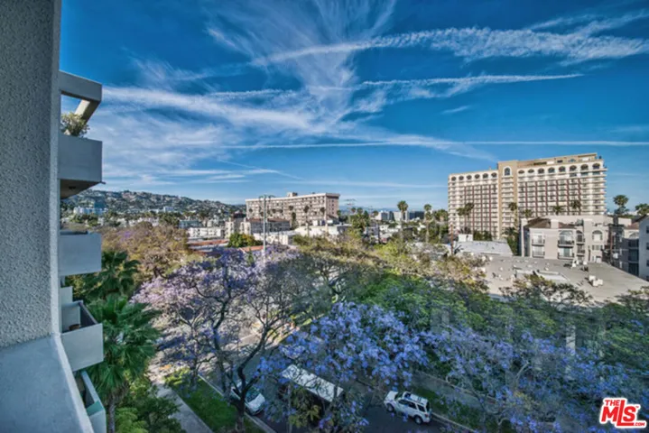325 N Oakhurst Drive Ph2, Beverly Hills, California 90210