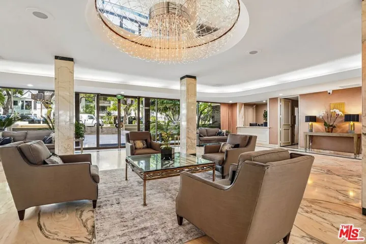 325 N Oakhurst Drive Ph2, Beverly Hills, California 90210