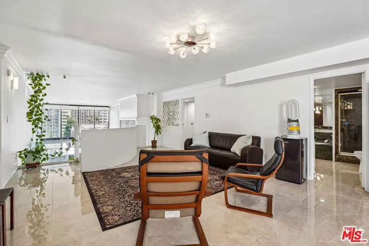 325 N Oakhurst Drive Ph2, Beverly Hills, California 90210
