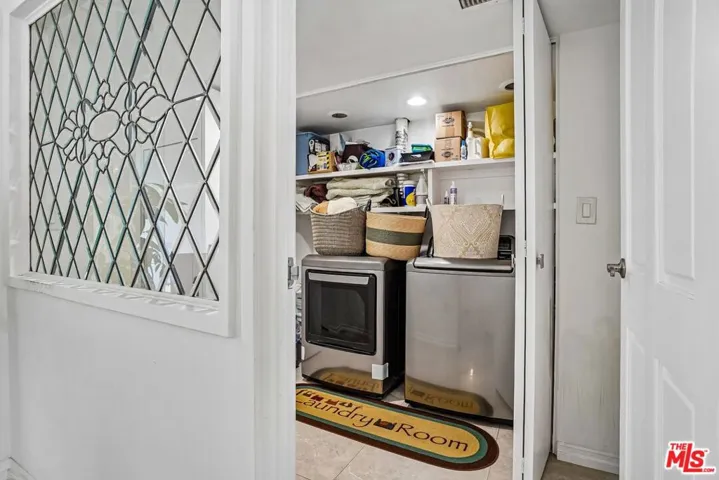 325 N Oakhurst Drive Ph2, Beverly Hills, California 90210