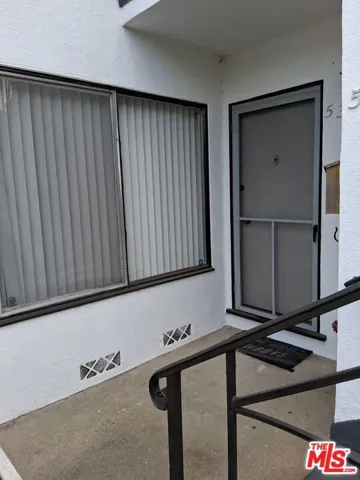 5350 W 57th Street, Los Angeles, California 90056