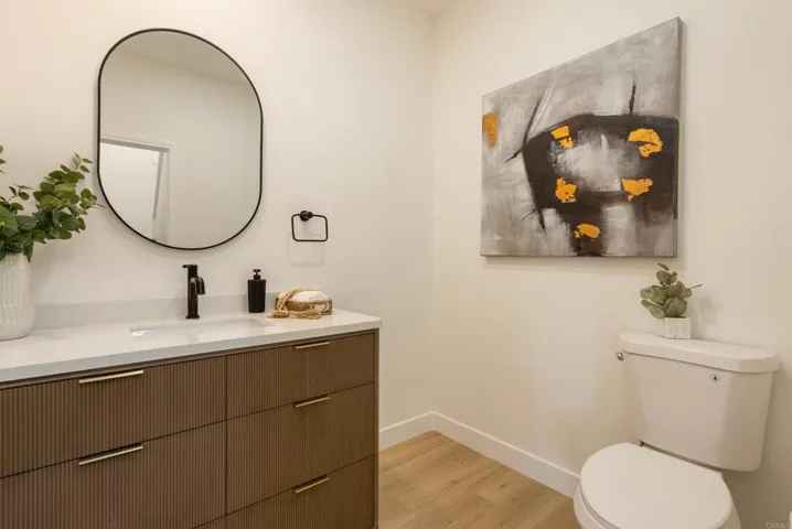 10571 Ponderosa Circle, Santa Fe Springs, California 90670