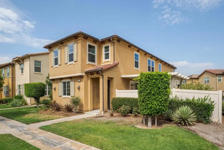10571 Ponderosa Circle, Santa Fe Springs, California 90670