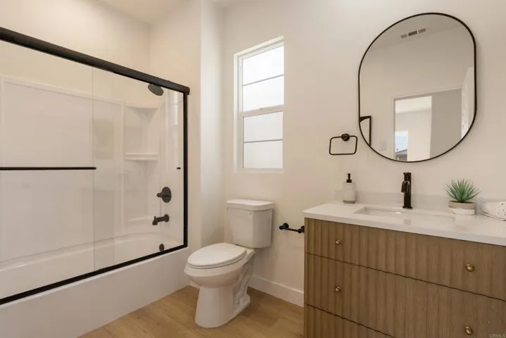 10571 Ponderosa Circle, Santa Fe Springs, California 90670