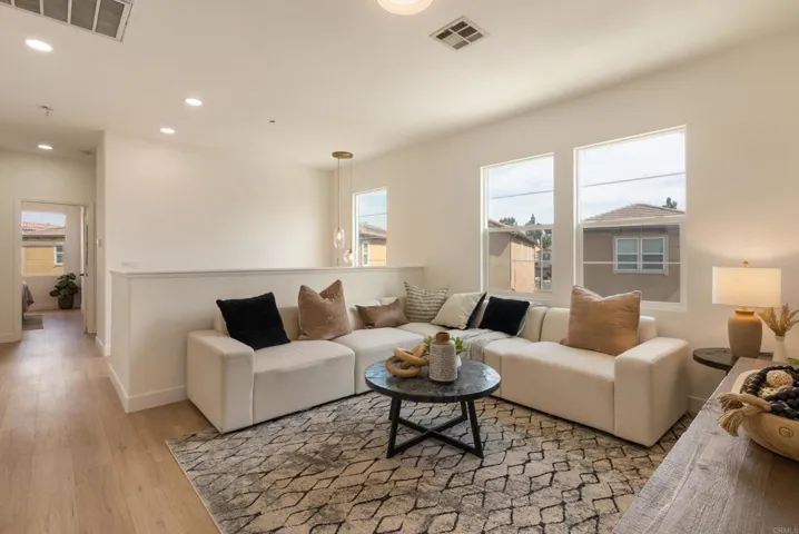 10571 Ponderosa Circle, Santa Fe Springs, California 90670