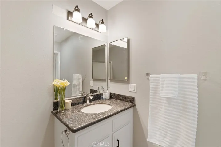 Bathroom vanity with granite countertop