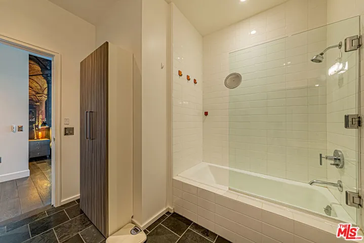 1155 S Grand Avenue 1317, Los Angeles, California 90015