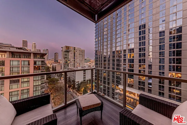 1155 S Grand Avenue 1317, Los Angeles, California 90015