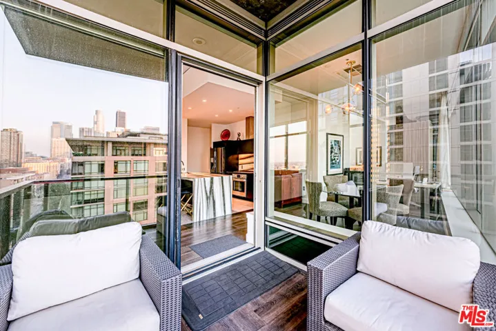 1155 S Grand Avenue 1317, Los Angeles, California 90015