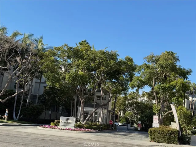 2253 Martin, Irvine, California 92612