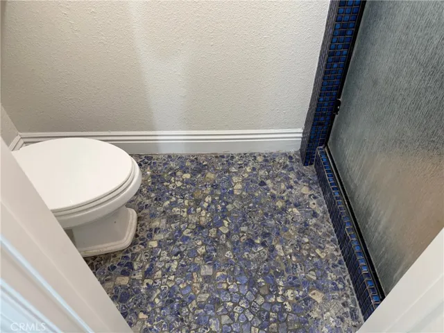 2253 Martin, Irvine, California 92612