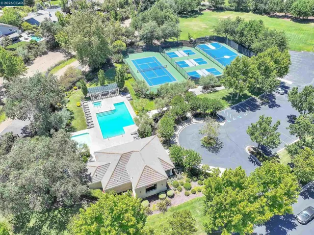 634 Sundale, Brentwood, California 94513