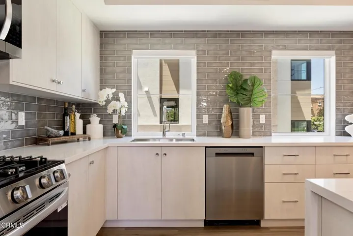214 Broadway #6_ Low Res  023