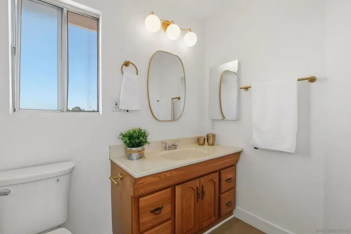 6121 Cumberland St, San Diego, California 92139