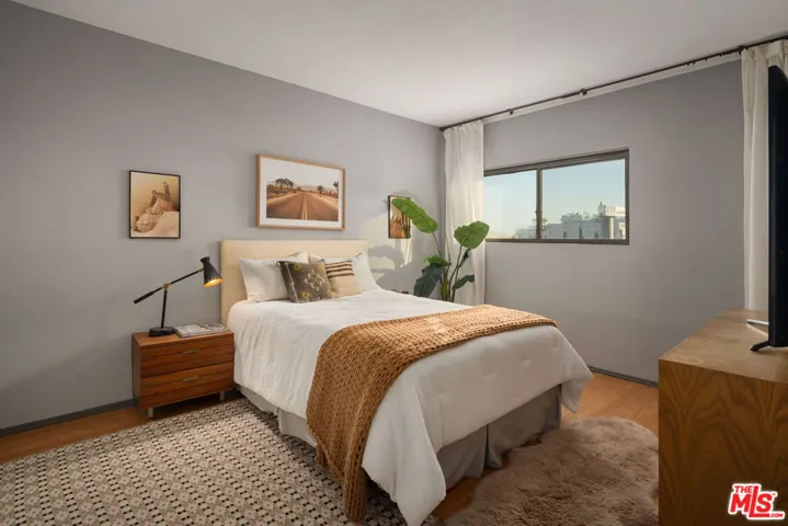 1133 N Clark Street 103, West Hollywood, California 90069