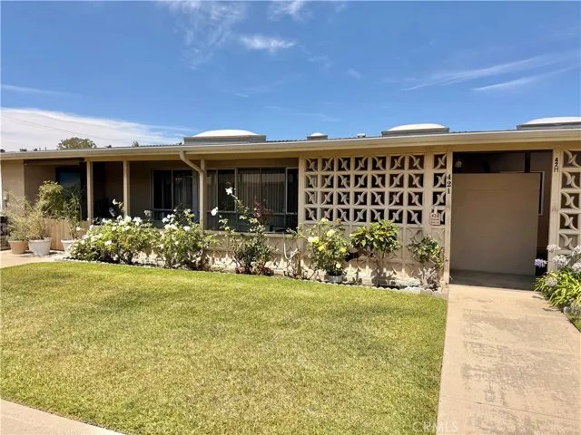 1690 Interlachen Road 42i, Seal Beach, California 90740
