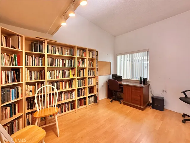 1690 Interlachen Road 42i, Seal Beach, California 90740
