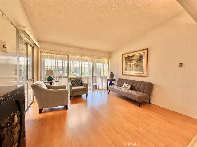 1690 Interlachen Road 42i, Seal Beach, California 90740